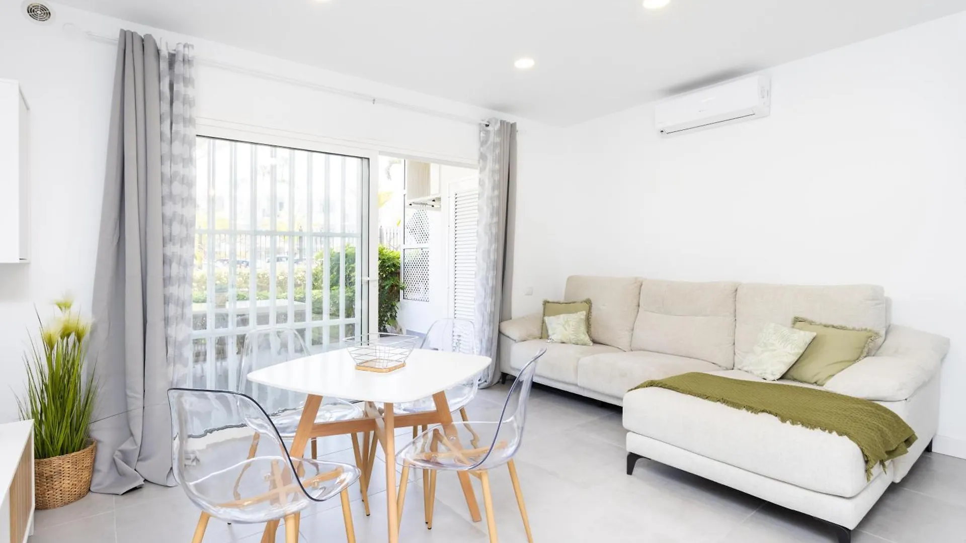 Alma Del Sur Apartment Los Cristianos  Spain
